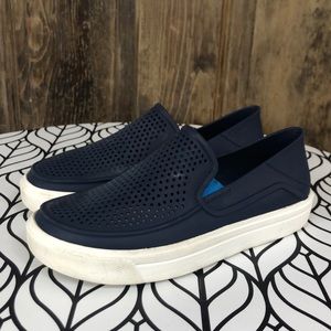 Crocs citilane Roka navy blue slip on shoes, child’s 13